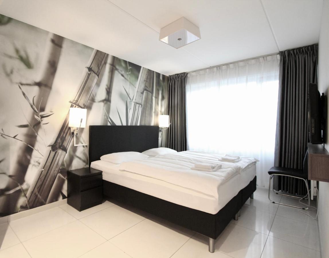 Super Hotel, 3*